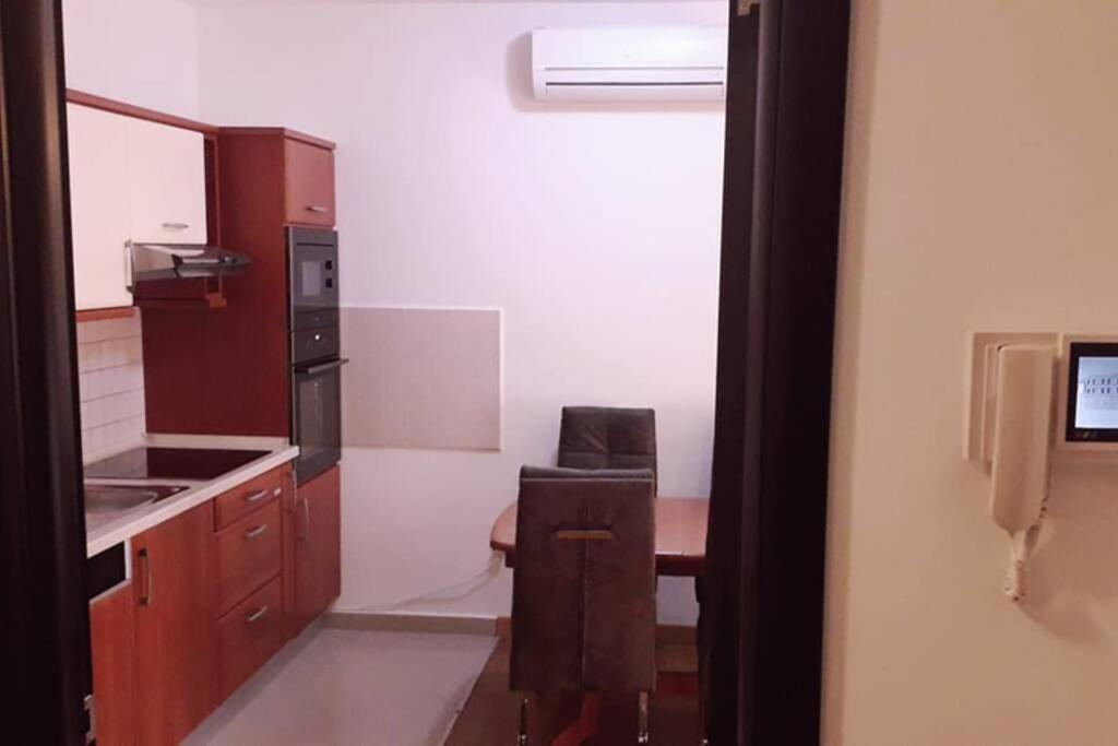 Apartman Franko - Uz Parking Пула Екстериор снимка