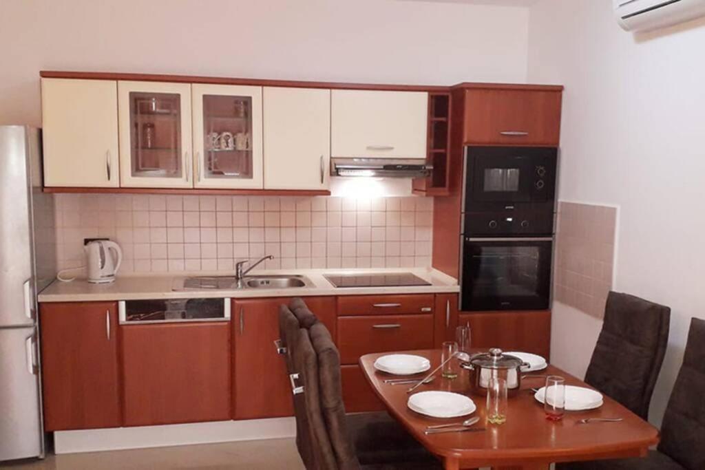 Apartman Franko - Uz Parking Пула Екстериор снимка